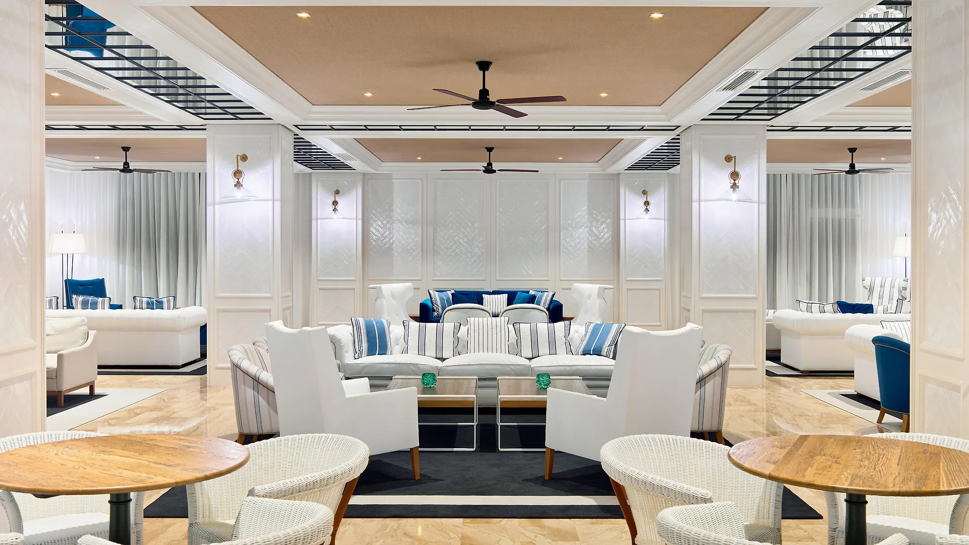 H10 Delfín - Adults Only Hotel Salou